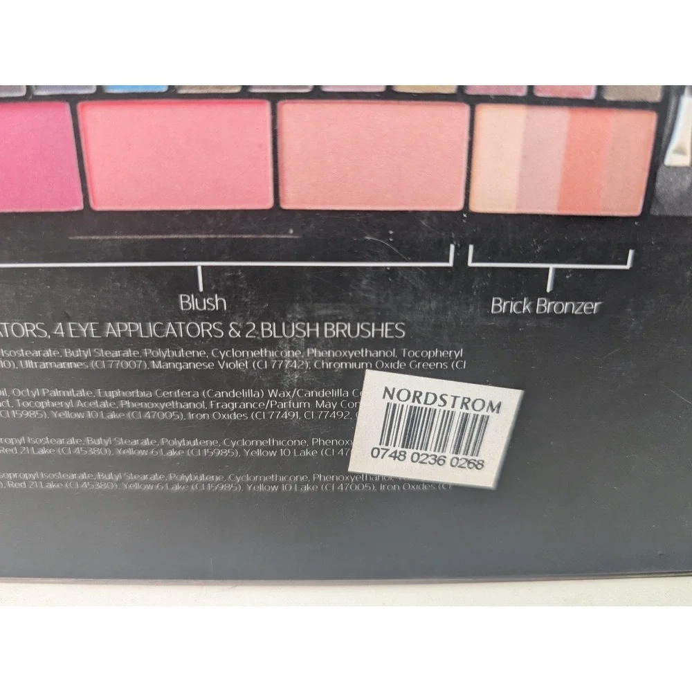 Nordstrom Beauty Palette 84 Eyeshadow 60 Lip Gloss 4.19 Oz Multicolor Women